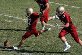 林丹参与羽毛球器材研发提高实用性，羽毛球林丹个人资