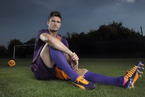 杰克·阿莱克西触壁瞬间引爆全场，杰克阿西斯