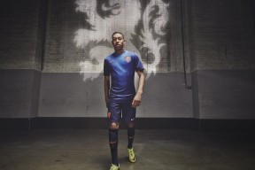 乌拉圭男篮在国际比赛中持续奋战，迈向更高世界舞台