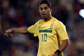 巴黎圣日耳曼豪华战舰剑指欧冠冠军